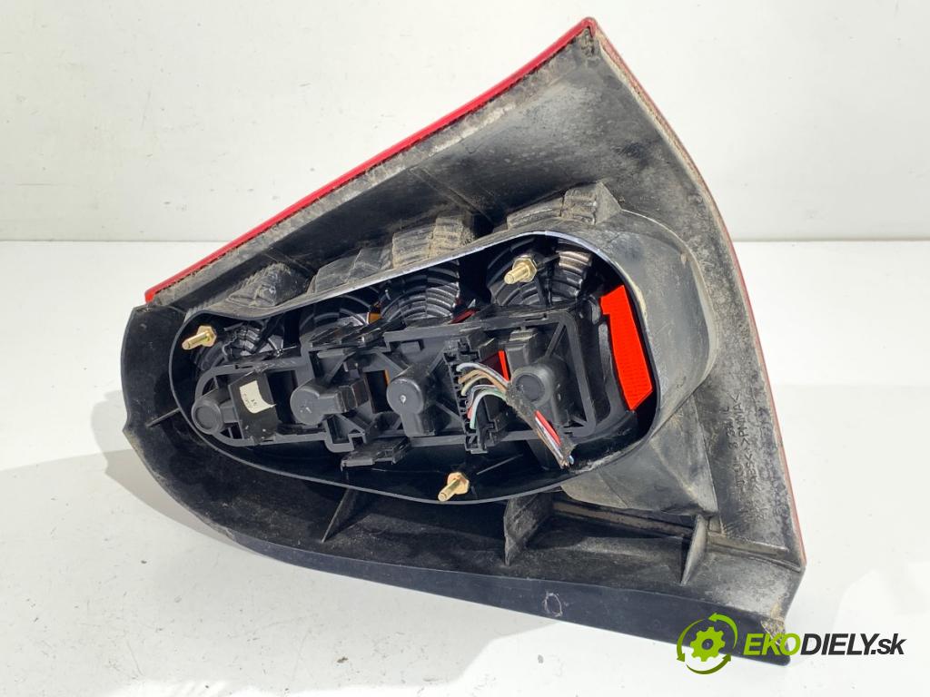 MERCEDES-BENZ W168 liftback 2000 60 kW A 140 (168.031, 168.131) 1397 Svetlo ľavy zad