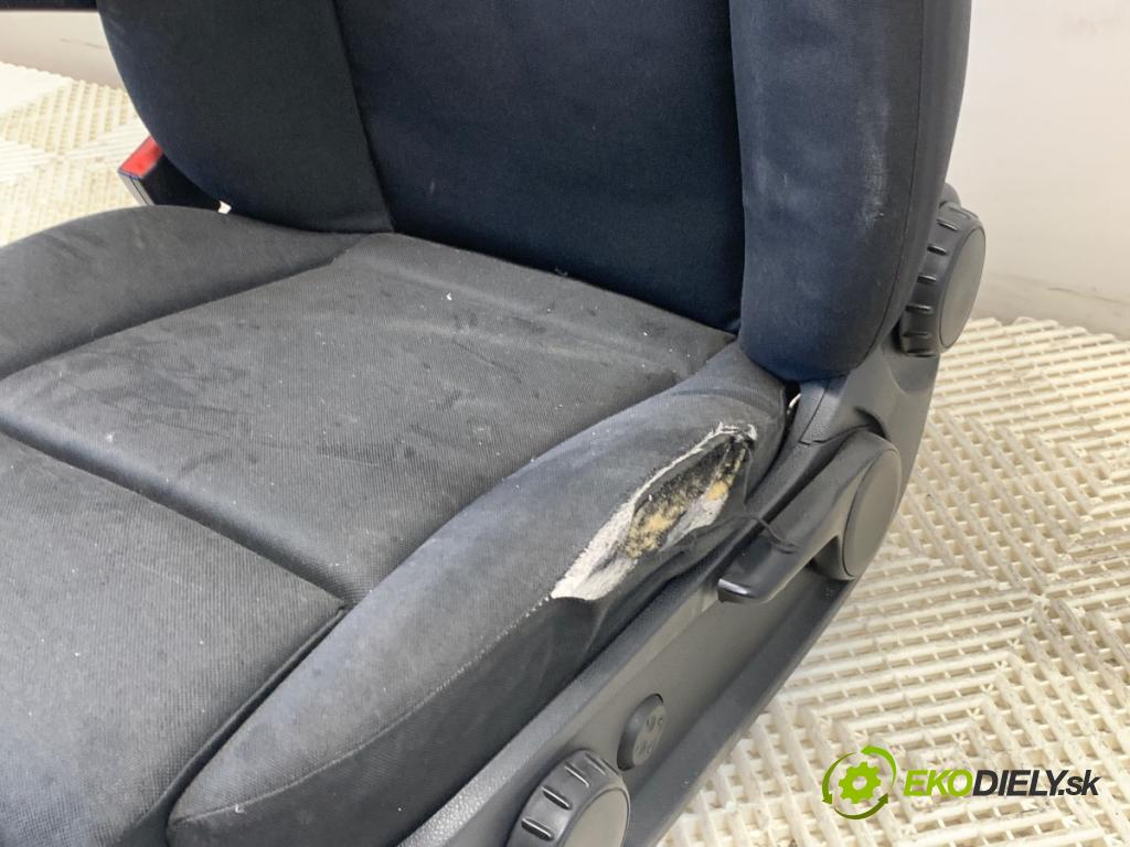 MERCEDES-BENZ eSPRINTER Skrzynia Skrzynia 2021 85 kW Electric (910.633)  sedadlo levý přední část