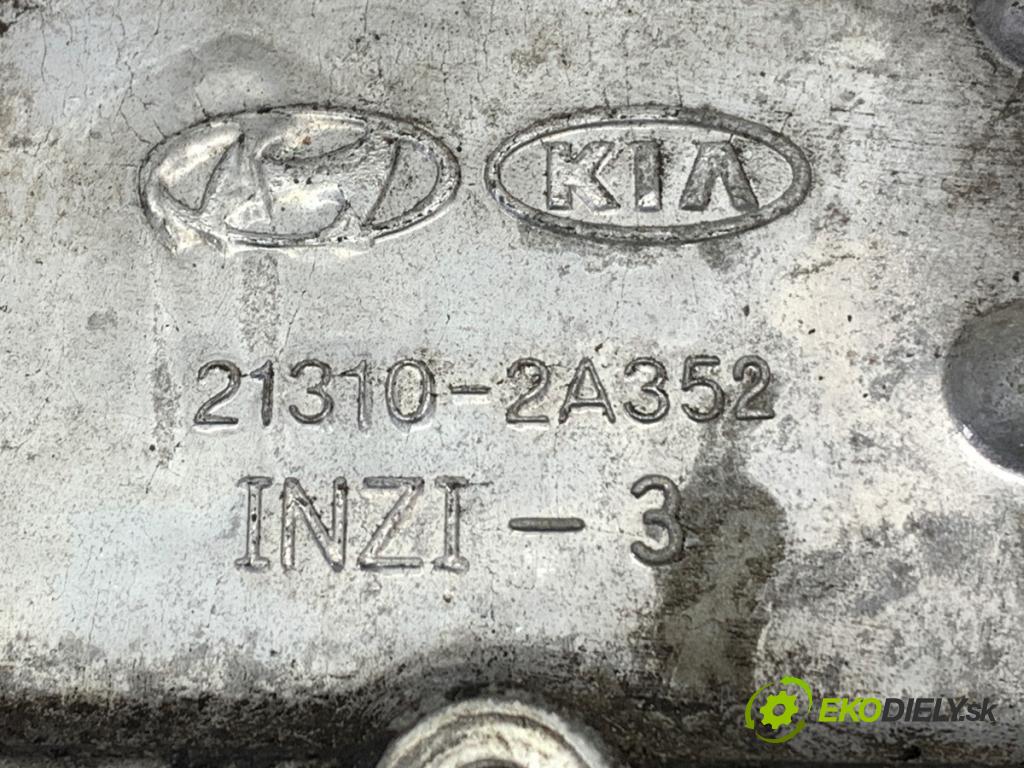 KIA OPTIMA sedan 2014 100 kW 1.7 CRDi 1685 kryt 21310-2A352