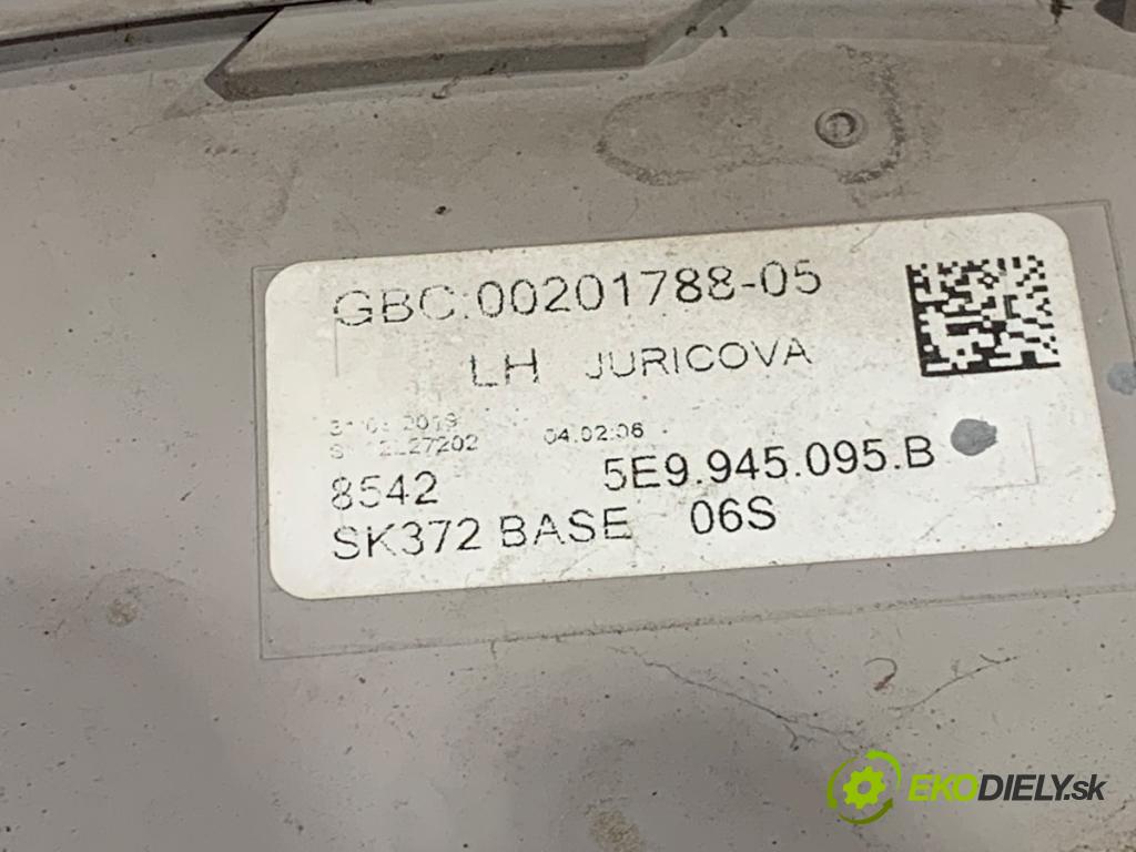 SKODA OCTAVIA III Kombi 2019 110 kW 1.5 TSI 1495 Svetlo ľavy zad 5E9945095B