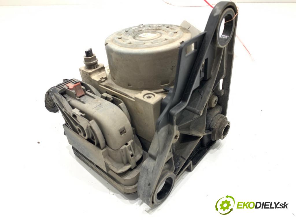 SKODA OCTAVIA III liftback 2016 110 kW 2.0 TDI 1968 Pumpa ABS 5Q0614517AF (Pumpa ABS)