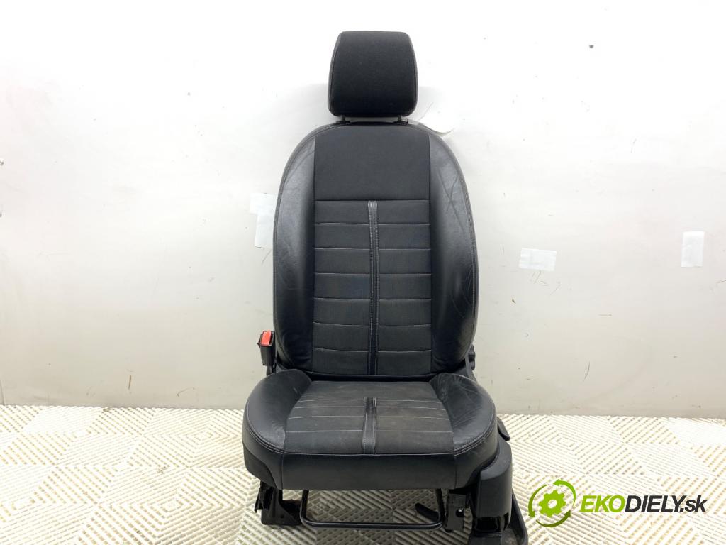 FORD KUGA I SUV 2012 120 kW 2.0 TDCi 4x4 1997 sedadlo levý přední část 