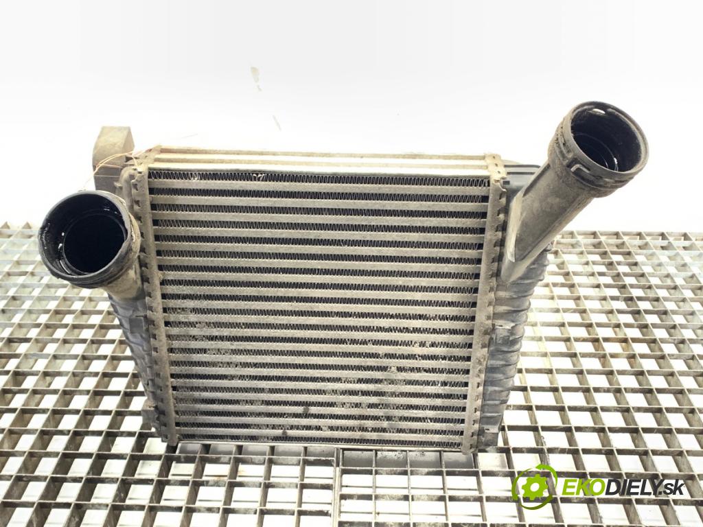 AUDI Q7 4L SUV 2010 176 kW 3.0 TDI quattro 2967 intercooler pravy 7L6145804A (Intercooler (chladič nasávaného vzduchu))