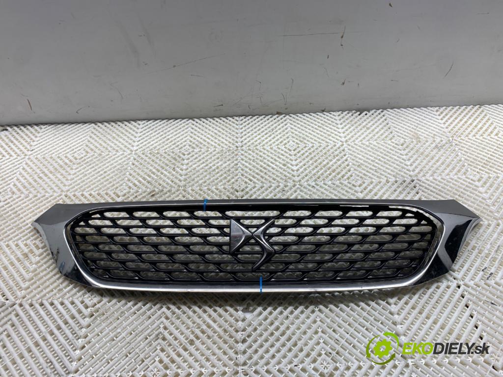 DS DS 5 liftback 2016 121 kW 1.6 THP 165 (KF5GZT) 1598 mřížka maska 9809739777 (Přední mřížka (maska chladiče))