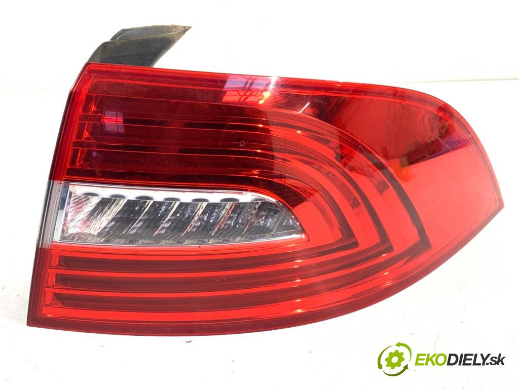 SKODA SUPERB II liftback 2014 125 kW 2.0 TDI 4x4 1968 světlo pravý zadní část 3T5945096A