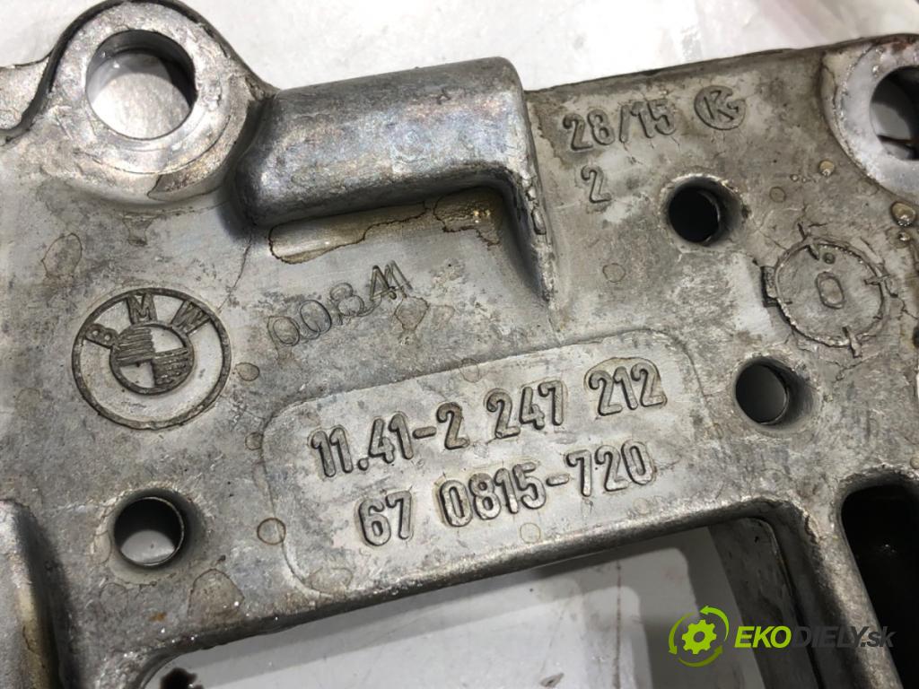 BMW E46 Kombi 2000 135 kW 330 d 2926 Pumpa oleja 2247212 (Olejová pumpa)
