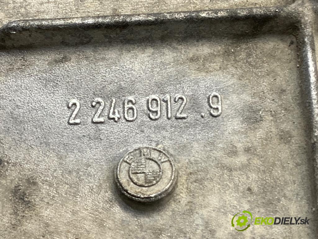 BMW E46 Kombi 2000 135 kW 330 d 2926 MISKA: olejová 2246912 (Olejová vaňa)