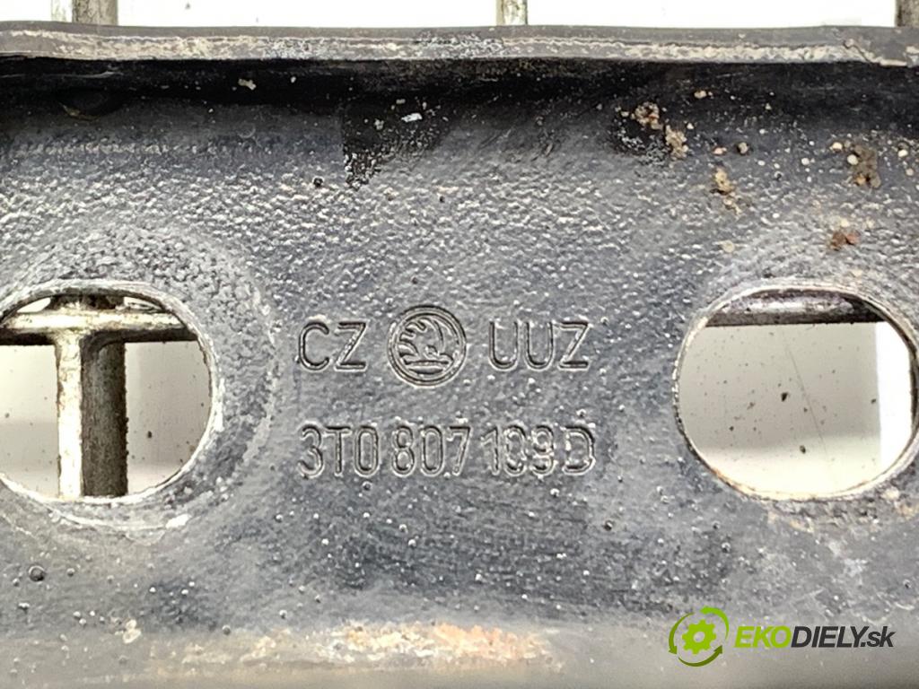 SKODA SUPERB II liftback 2014 125 kW 2.0 TDI 4x4 1968 výztuha nárazníka přední část 3T0807109D (Přední výztuha)