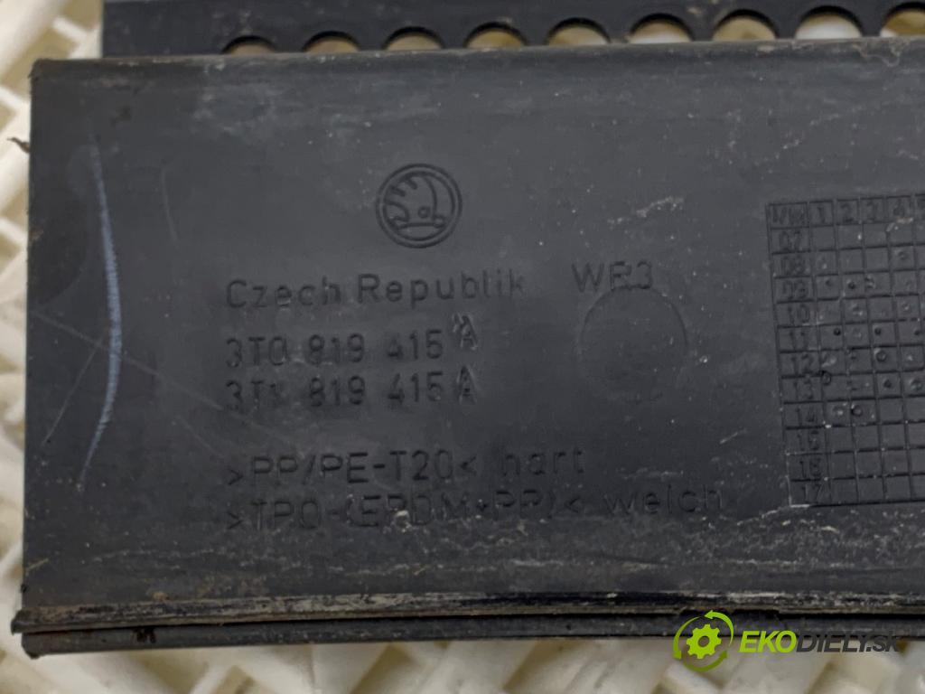 SKODA SUPERB II liftback 2014 125 kW 2.0 TDI 4x4 1968 Torpédo, plast pod čelné okno 3T0819415A (Torpédo (plast pod čelným sklom))