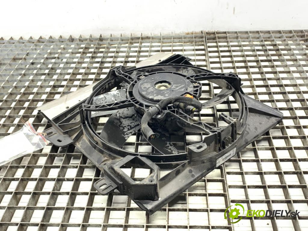 PEUGEOT 208 I liftback 2015 60 kW 1.2 VTI 82 1199 ventilátor chladiče 9812028580 (Ventilátor)