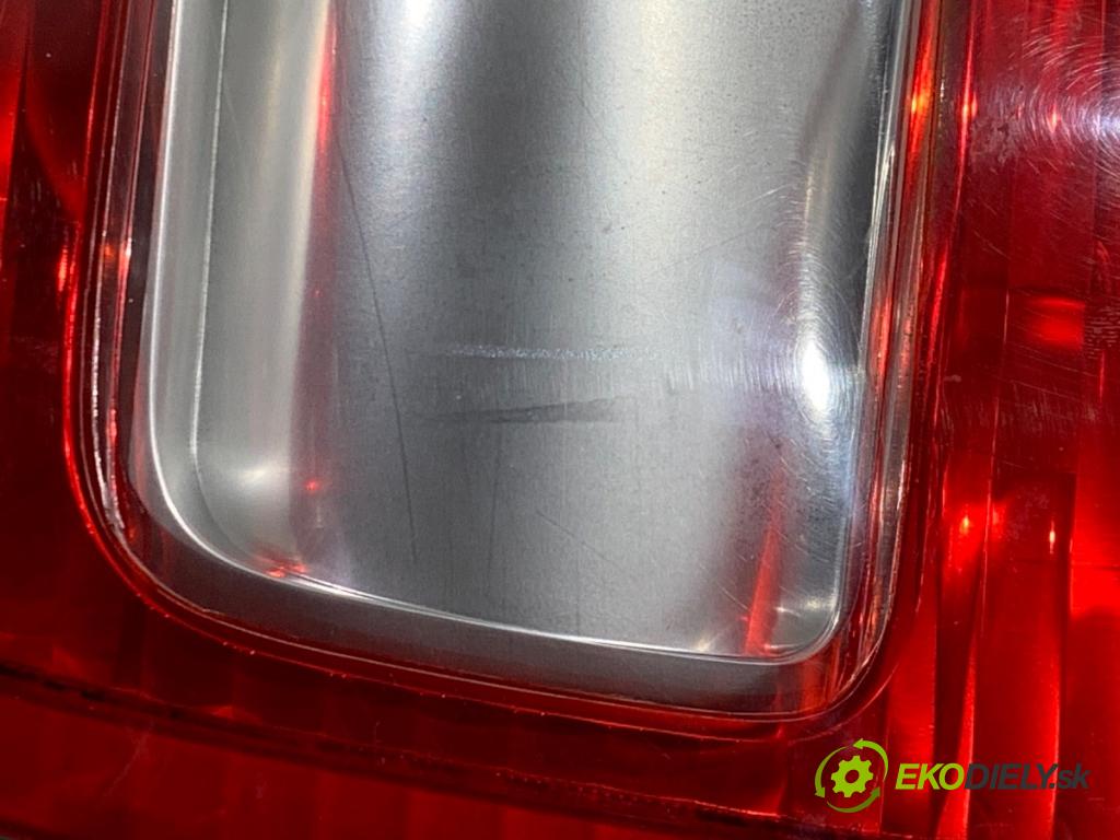 HONDA JAZZ II liftback 2003 57 kW 1.2 i-DSI (GD5, GE2) 1243 světlo pravý zadní část