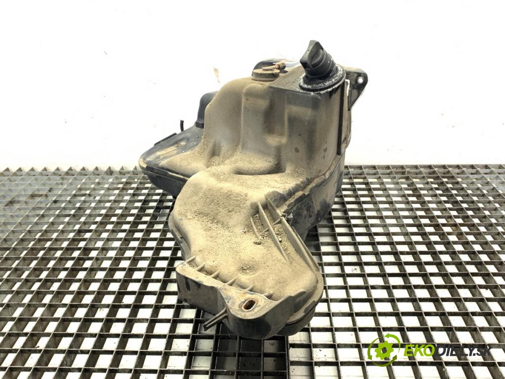 SEAT ALHAMBRA II nadwozie wielkoprzestrzenne (MPV) 2015 135 kW 2.0 TDI 1968 nádržka SCR 7N0131877J