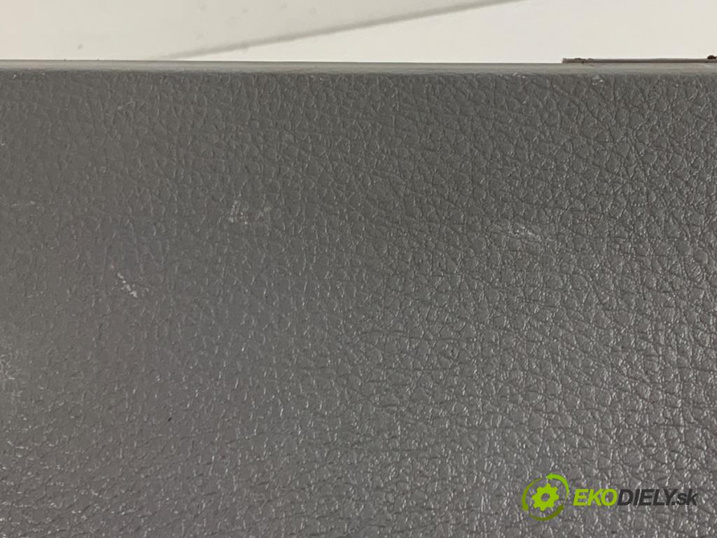 SUZUKI SX4 liftback 2009 66 kW 1.6 DDIS (RW 416D) 1560 Priehradka, kastlík spolujazdca 73412-79J1 (Priehradka (kastlík))