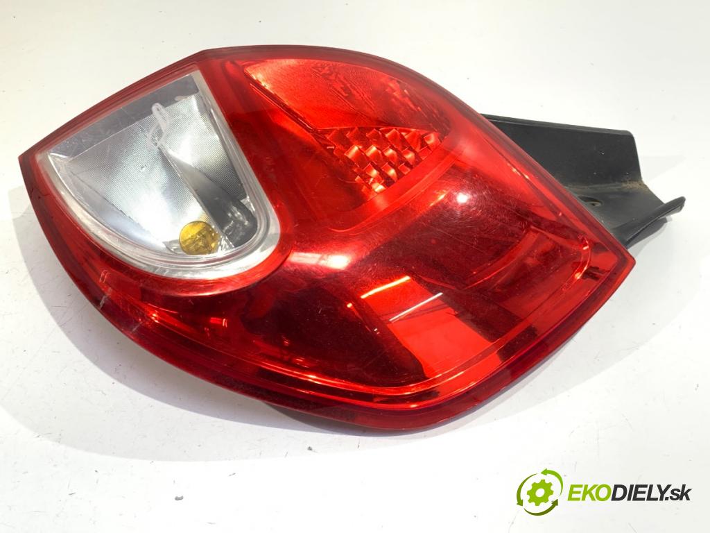 RENAULT CLIO III liftback 2009 50 kW 1.5 dCi (C/BR0G, C/BR1G) 1461 světlo pravý zadní část 8200886946