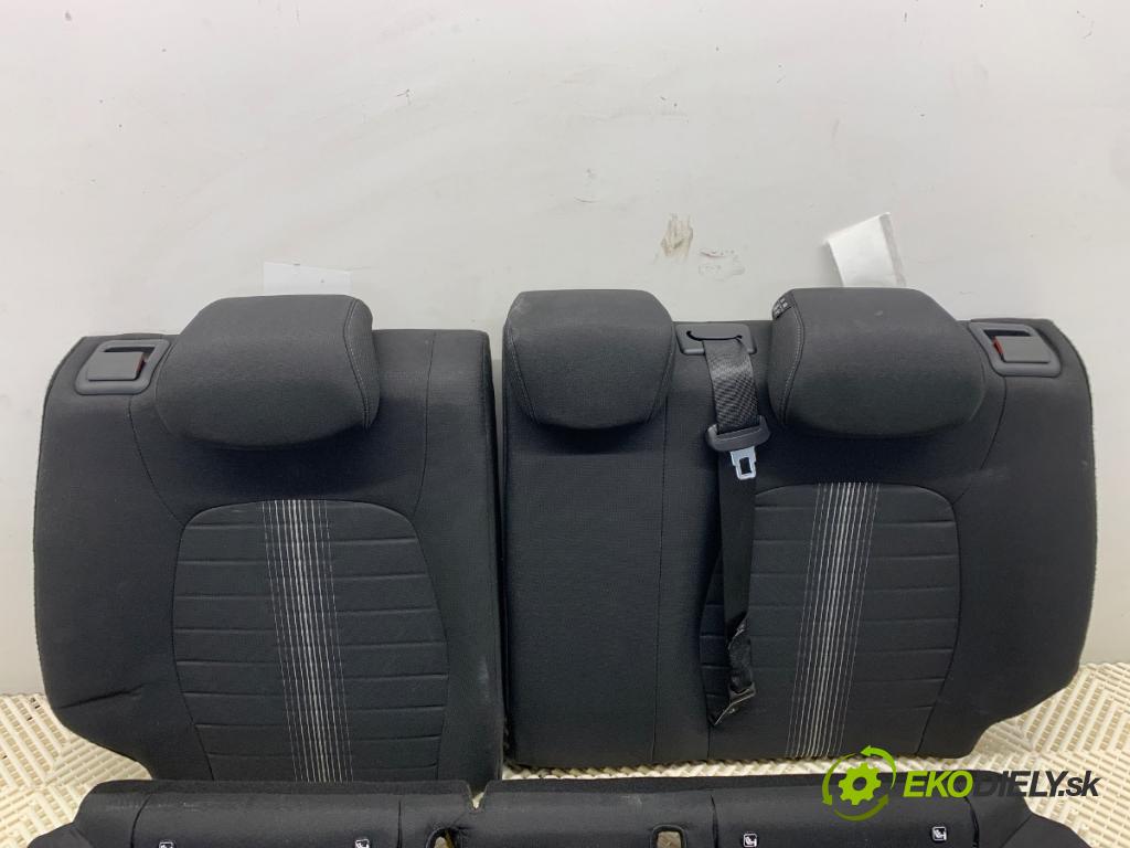 HYUNDAI i10 III liftback 2023 62 kW 1.2 MPi 1197 Sedadlo druhý rad