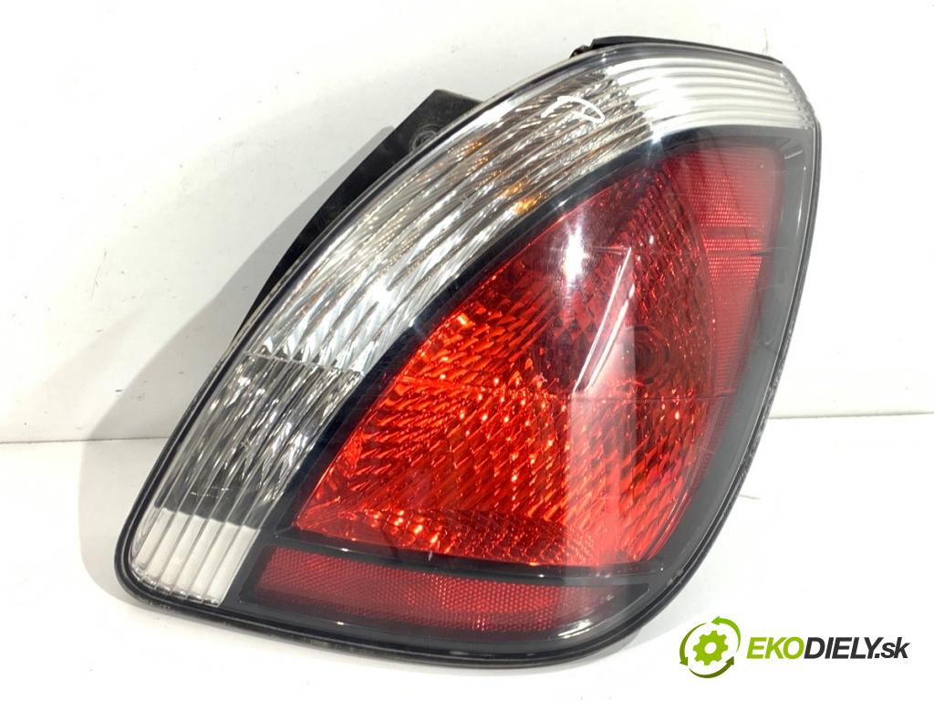 KIA RIO II liftback 2005 71 kW 1.4 16V 1399 světlo pravý zadní část 924021-1G2