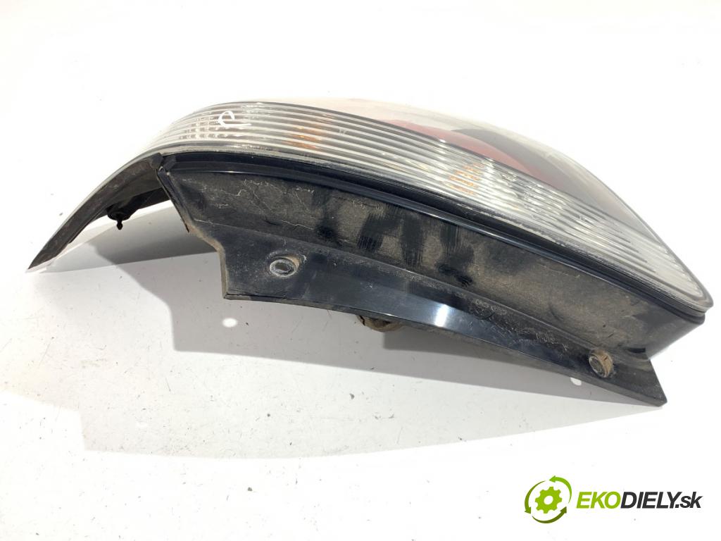 KIA RIO II liftback 2005 71 kW 1.4 16V 1399 světlo pravý zadní část 924021-1G2