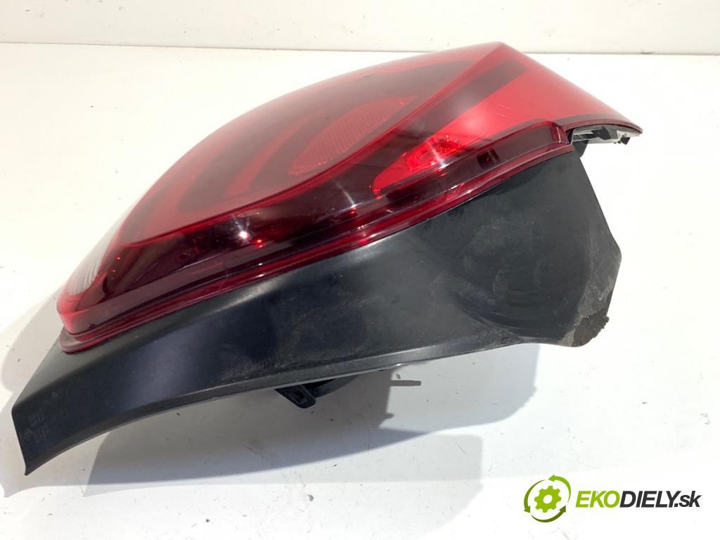 CITROEN C3 III liftback 2020 81 kW 1.2 PURETECH 110 1199 světlo levý zadní část 9812257580