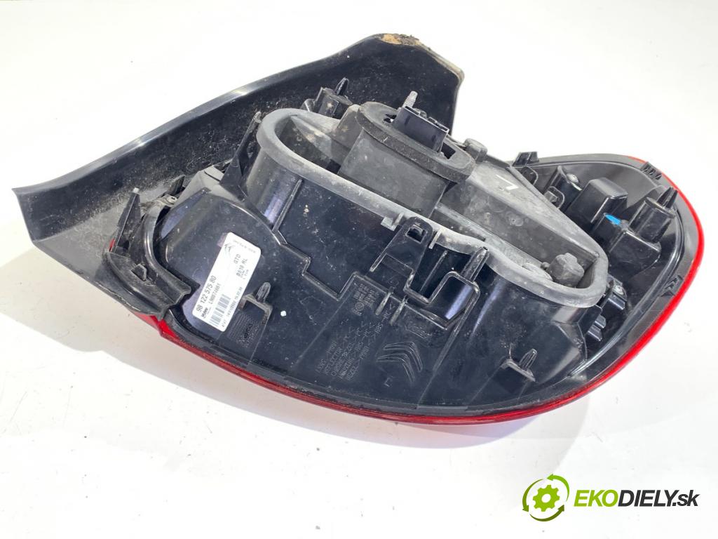 CITROEN C3 III liftback 2020 81 kW 1.2 PURETECH 110 1199 světlo levý zadní část 9812257580