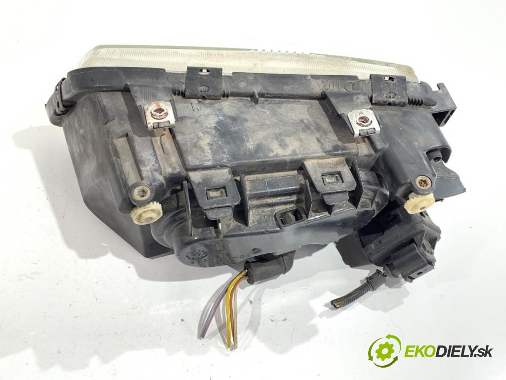 AUDI A3 8L liftback 1997 74 kW 1.6 1598 Svetlomet pravy predný