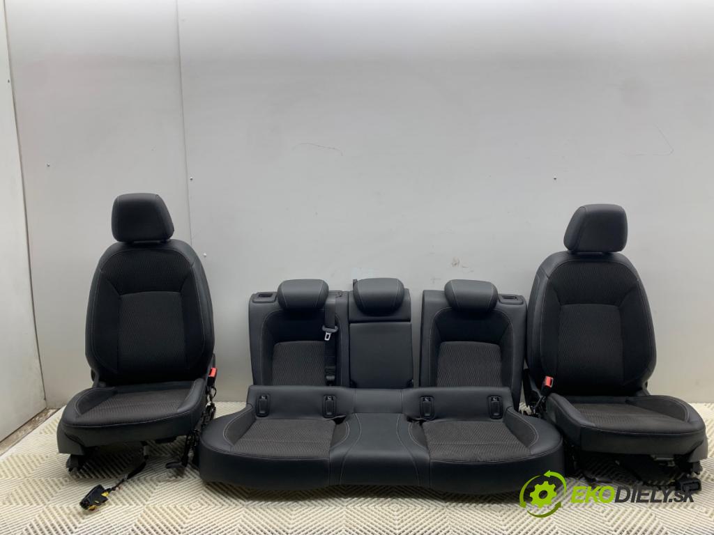 OPEL INSIGNIA B Kombi 2018 81 kW 1.6 CDTi (35) 1598 sedadla sedačky sedadlo boční