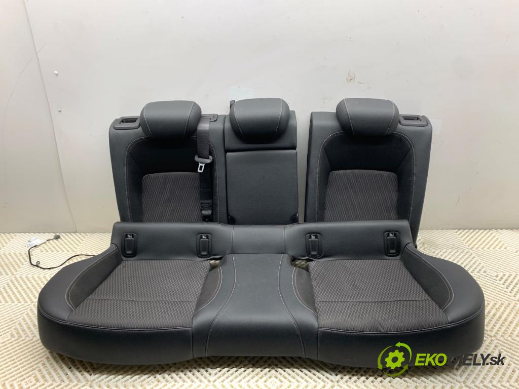 OPEL INSIGNIA B Kombi 2018 81 kW 1.6 CDTi (35) 1598 sedadla sedačky sedadlo boční