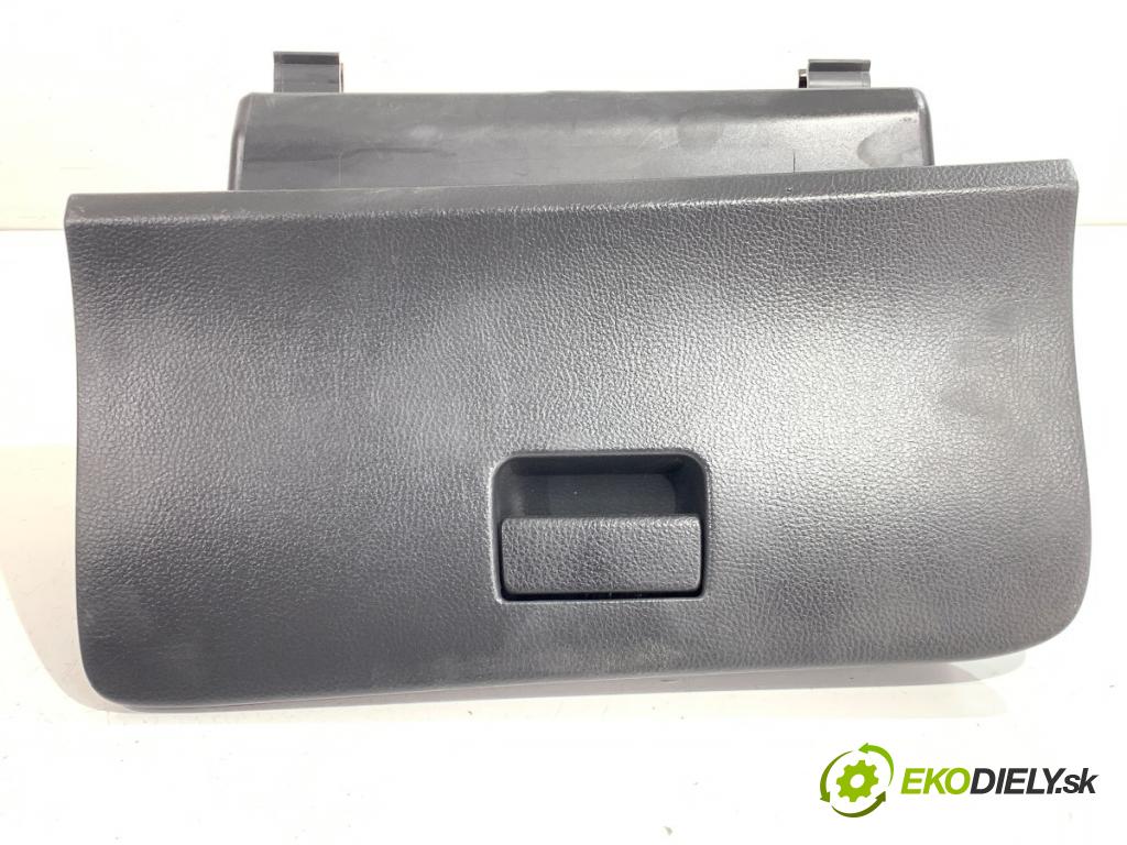 SUZUKI SWIFT IV liftback 2011 69 kW 1.2 (AZH 412) 1242 přihrádka kastlík spolujezdce 73412-68L1 (Přihrádka (kastlík))