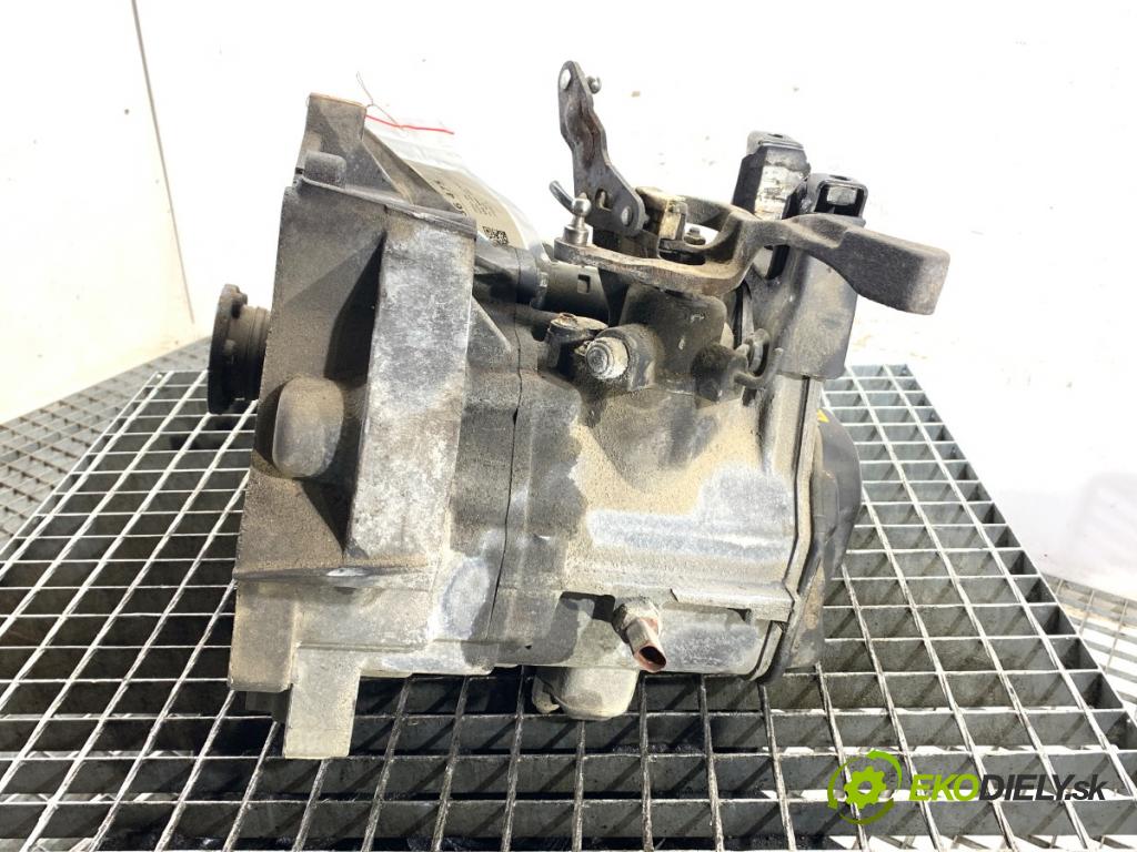 VW FOX liftback 2005 40 kW 1.2 1198 převodovka HUY (Převodovka)