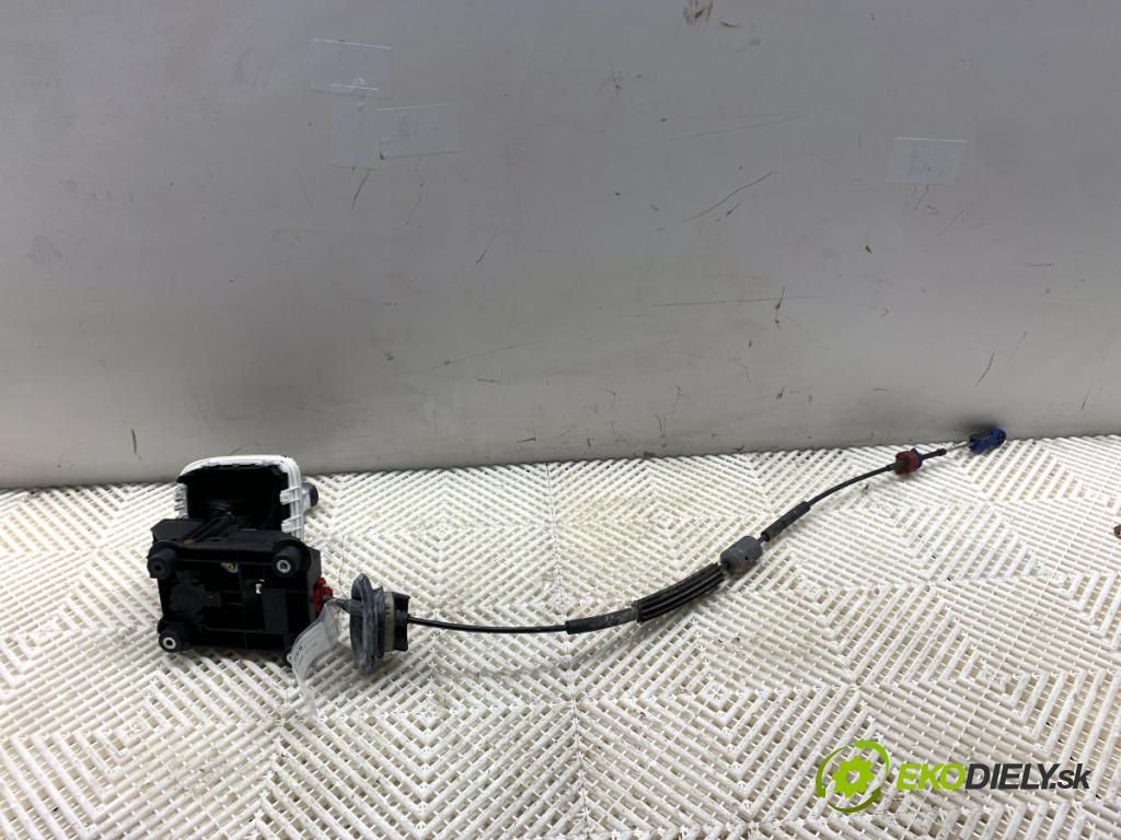CITROEN C3 III liftback 2020 81 kW 1.2 PURETECH 110 1199 kulisa  (Řadicí páka (kulisa) )