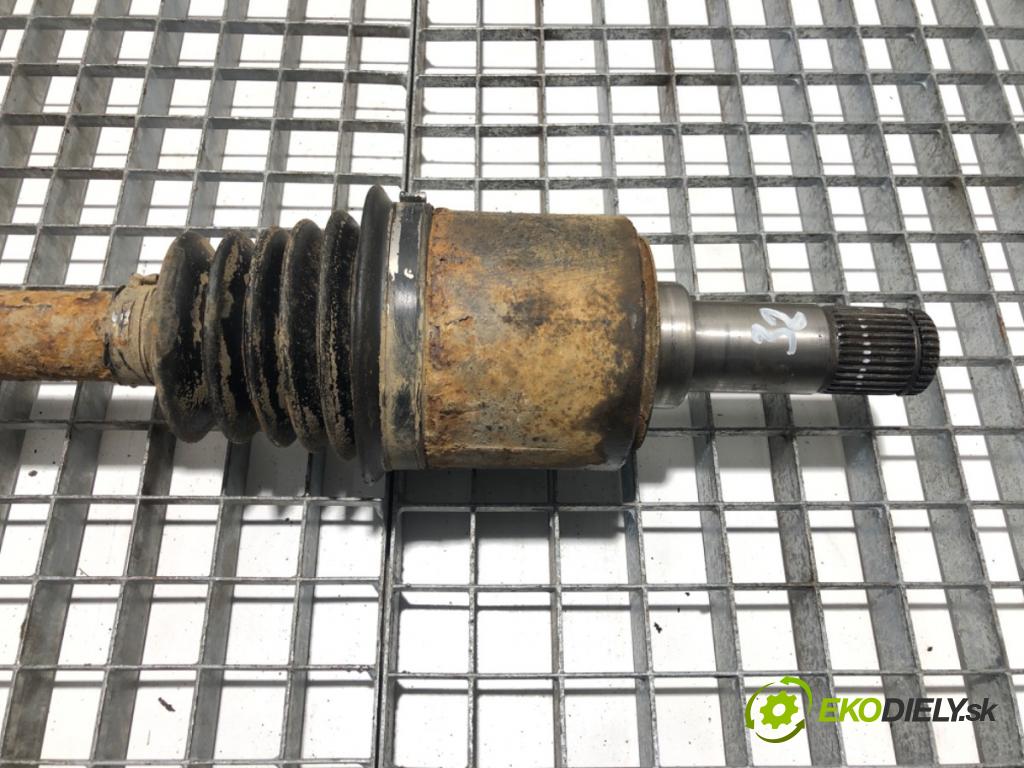 MERCEDES-BENZ W163 SUV 1998 110 kW ML 230 (163.136) 2295 poloos levý zadní část