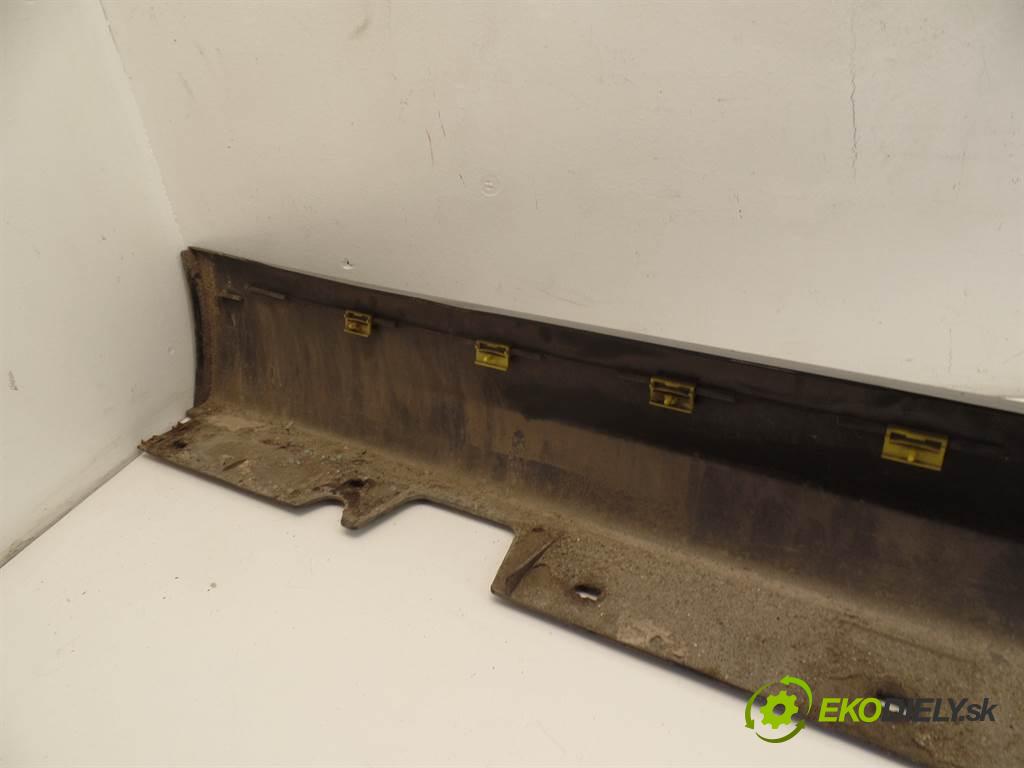 BMW E90    SEDAN 4D 2.0i 150KM 04-08  lišta prahová levá strana  (Lišty prahů)