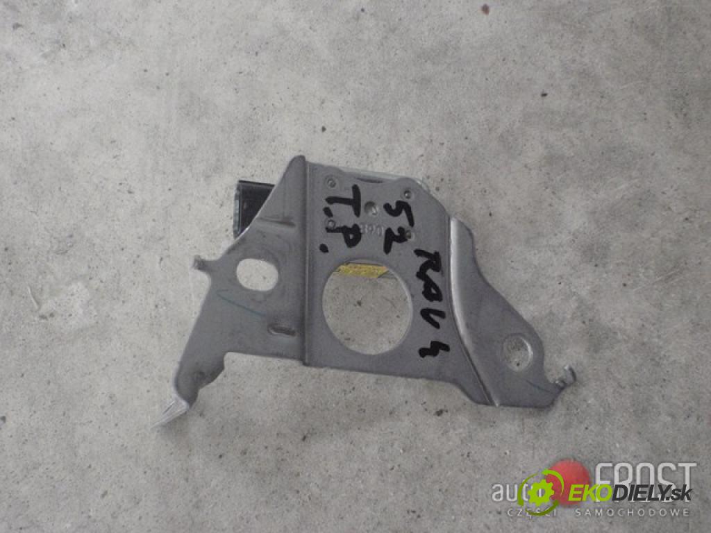 TOYOTA RAV4    BRAK  snímač nárazu pravý 89833-42020 Rav4 II 00-06