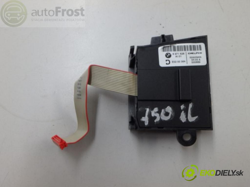 BMW SERIA 7    BRAK  Panel vyhrievania sedačky pravy 6971628 BMW E65 E66 750