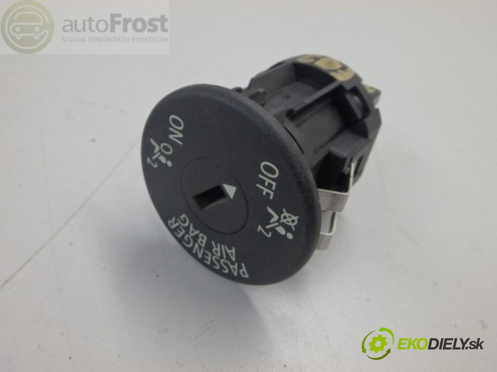 BMW SERIA 7    BRAK  Prepínač AirBag spolujazdca 9196886 BMW F01 F02 