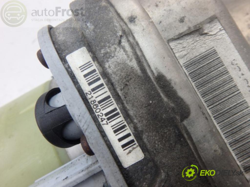 VOLVO C70 II    BRAK  Pumpa servočerpadlo 30741955 Volvo V50 S40 C70 II