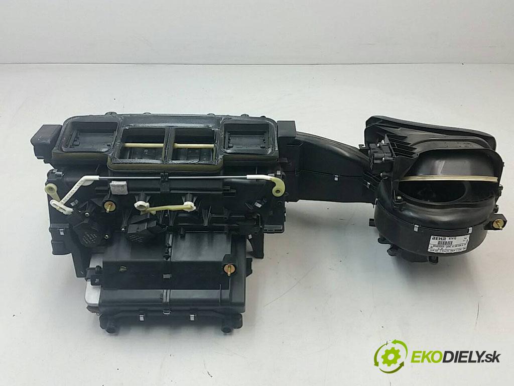 MERCEDES W210 E290 1999 129 kW E290 2.9 Výhrevné teleso, radiátor kúrenia  (Radiátory kúrenia)