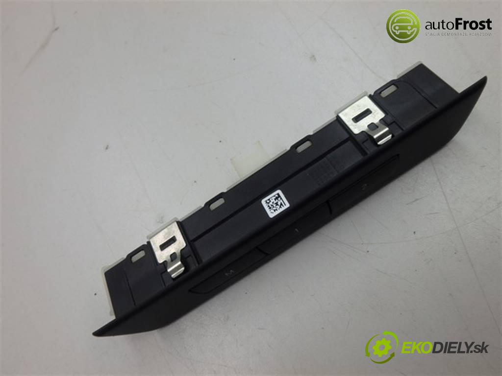 BMW 7-SERIES    F01  Prepínač sedačky 28227046