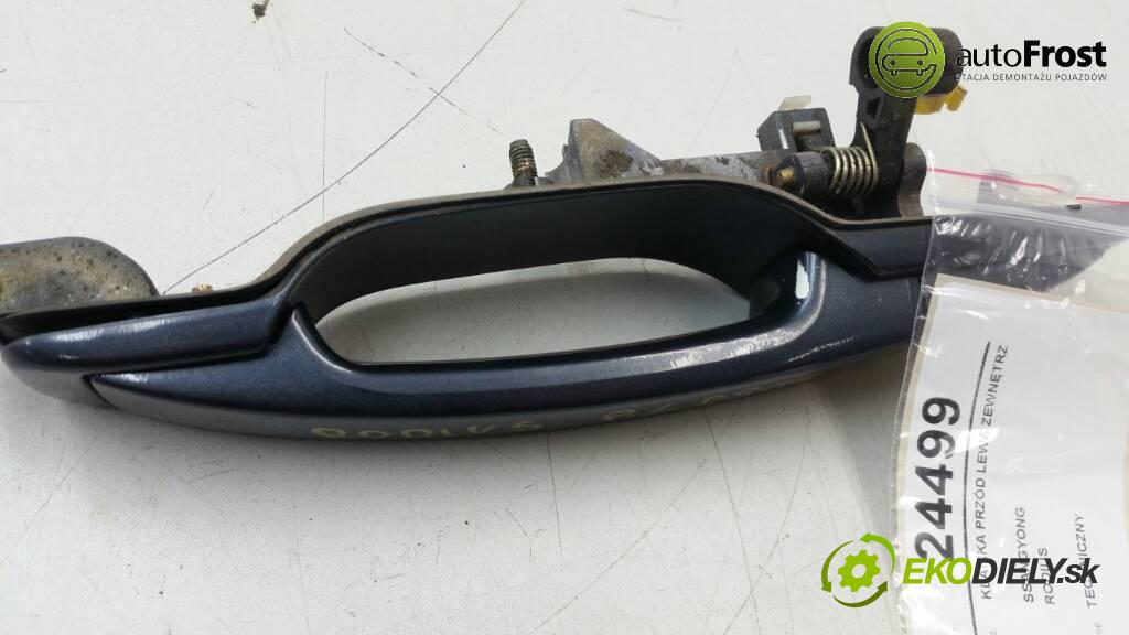 SSANGYONG RODIUS   2007 165 kW   2.7 Kľučka predný ľavá strana vonkajšia  (Vonkajšie predné ľavé)