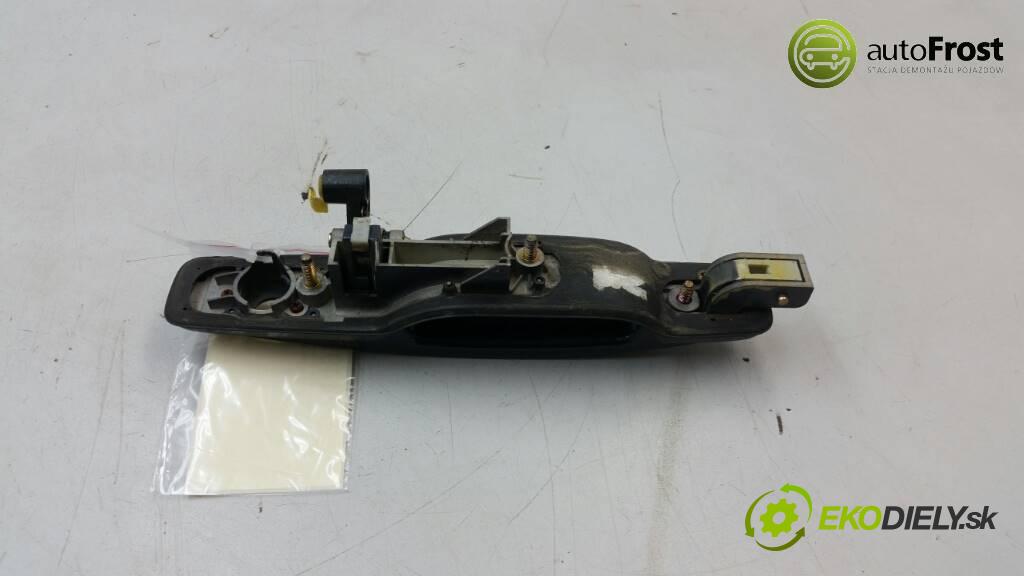 SSANGYONG RODIUS   2007 165 kW   2.7 Kľučka predný ľavá strana vonkajšia  (Vonkajšie predné ľavé)