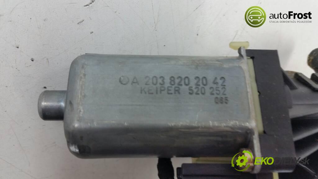 MERCEDES-BENZ W210    A  Motorček sedačky P A2038202042