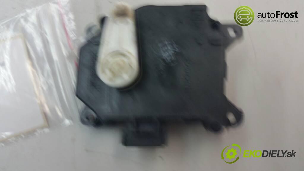 LAND ROVER DISCOVERY III 2006 190 kW III 2.7 TDV6 Motorček kúrenia 063800-0190 (Motorčeky kúrenia)