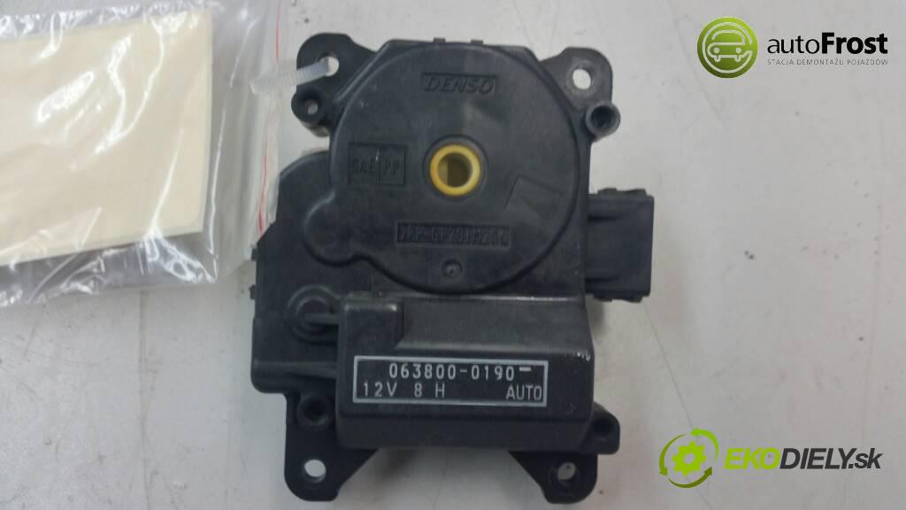LAND ROVER DISCOVERY III 2006 190 kW III 2.7 TDV6 Motorček kúrenia 063800-0190 (Motorčeky kúrenia)