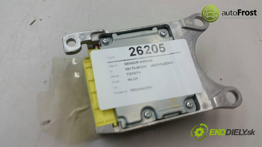 TOYOTA HILUX  2011 144 KM  3.0 senzor airbag 89170-0K090    USZKODZONY (Snímače)