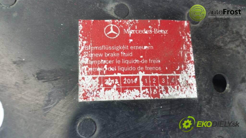 MERCEDES W211    LIFT  Držiak predný  (Výstuhy predné)