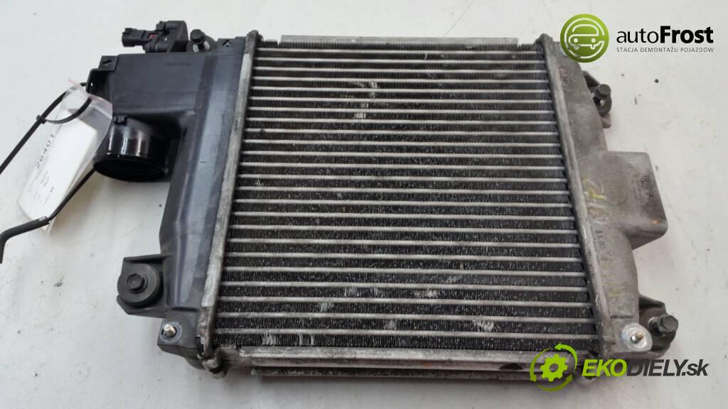 TOYOTA HILUX  2011 144 KM  3.0 intercooler  (Chladiče nasávaného vzduchu (intercoolery))