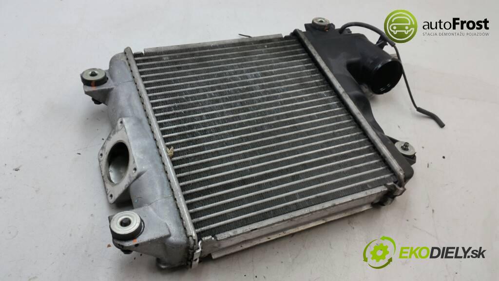 TOYOTA HILUX  2011 144 KM  3.0 intercooler  (Chladiče nasávaného vzduchu (intercoolery))