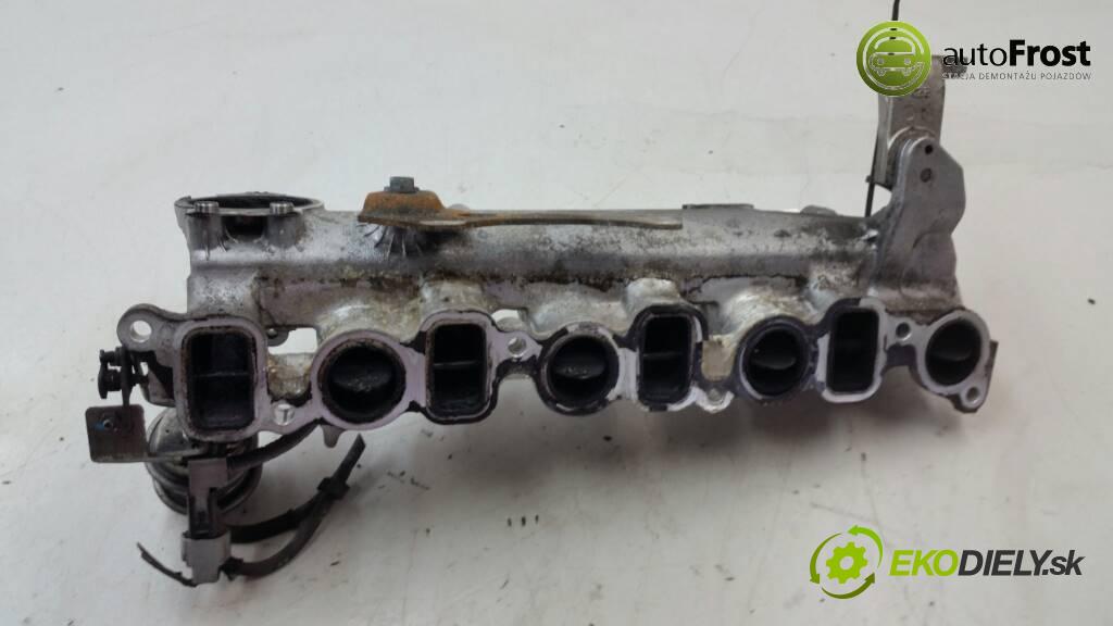 TOYOTA HILUX  2011 144 KM  3.0 Potrubie sacie, sanie  (Sacie potrubia)