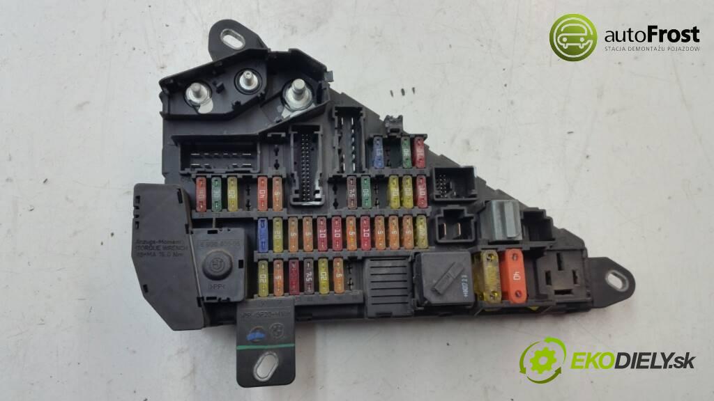 BMW 5 E60 E60 2005  E60 3.0 modul BSI 6906601-05 (Pojistkové skříňky)