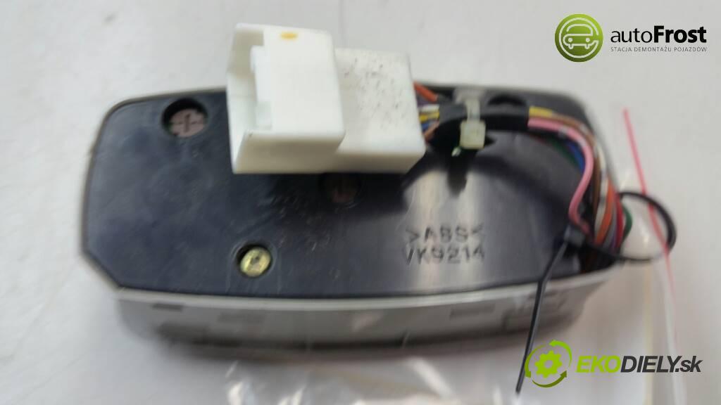 TOYOTA SIENNA  2005    Panel ovládania kúrenia  (Prepínače, spínače, tlačidlá a ovládače kúrenia)
