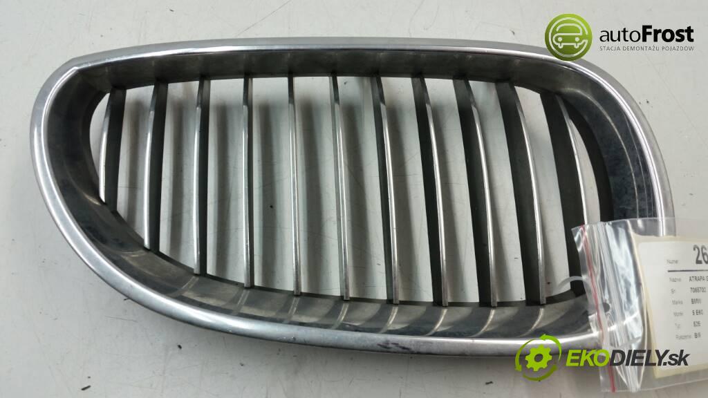 BMW 5 E60 525 2004 177 KM 525 2.5 mřížka maska 7065702 (Mřížky (masky) chladičů)